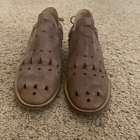 Musse & Cloud Ankle Booties - Picture 1 of 4